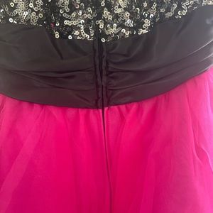 Y2K Prom Dress fits sizes 0-2. Only worn once